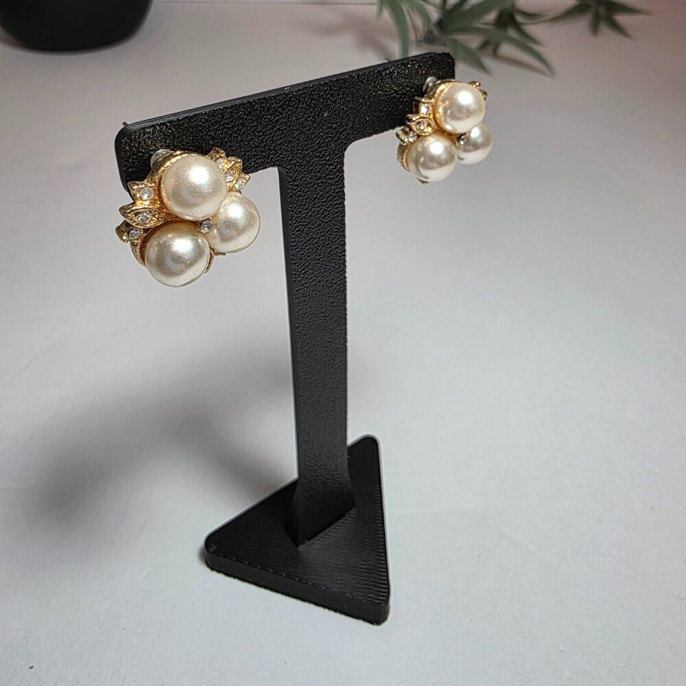 Premier Jewelry - Gold Tone Faux Pearl Cluster Stud Earrings - Picture 2 of 5